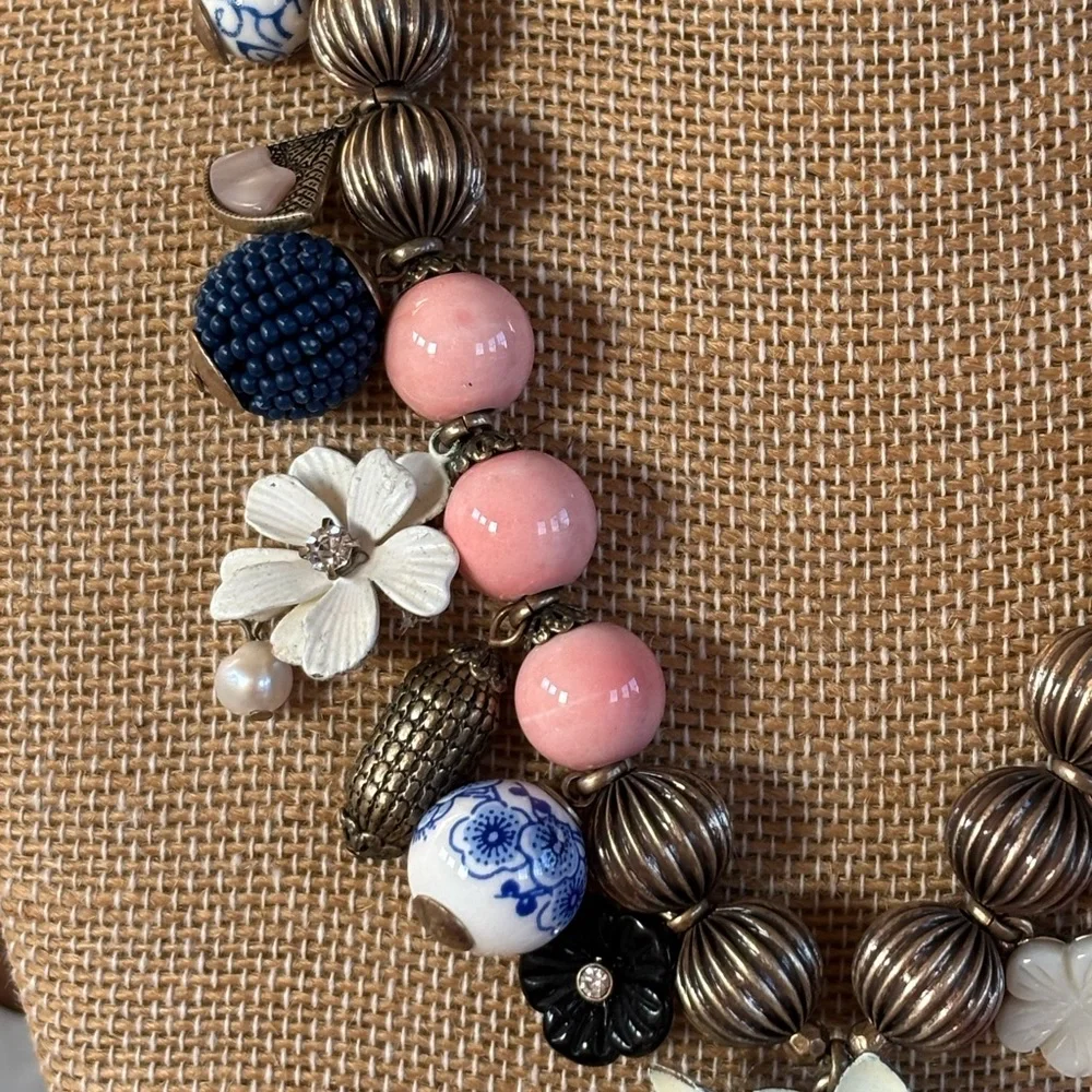 Chloe +‎ Isabel Flora Japonica Statement Necklace.  Rare. EUC